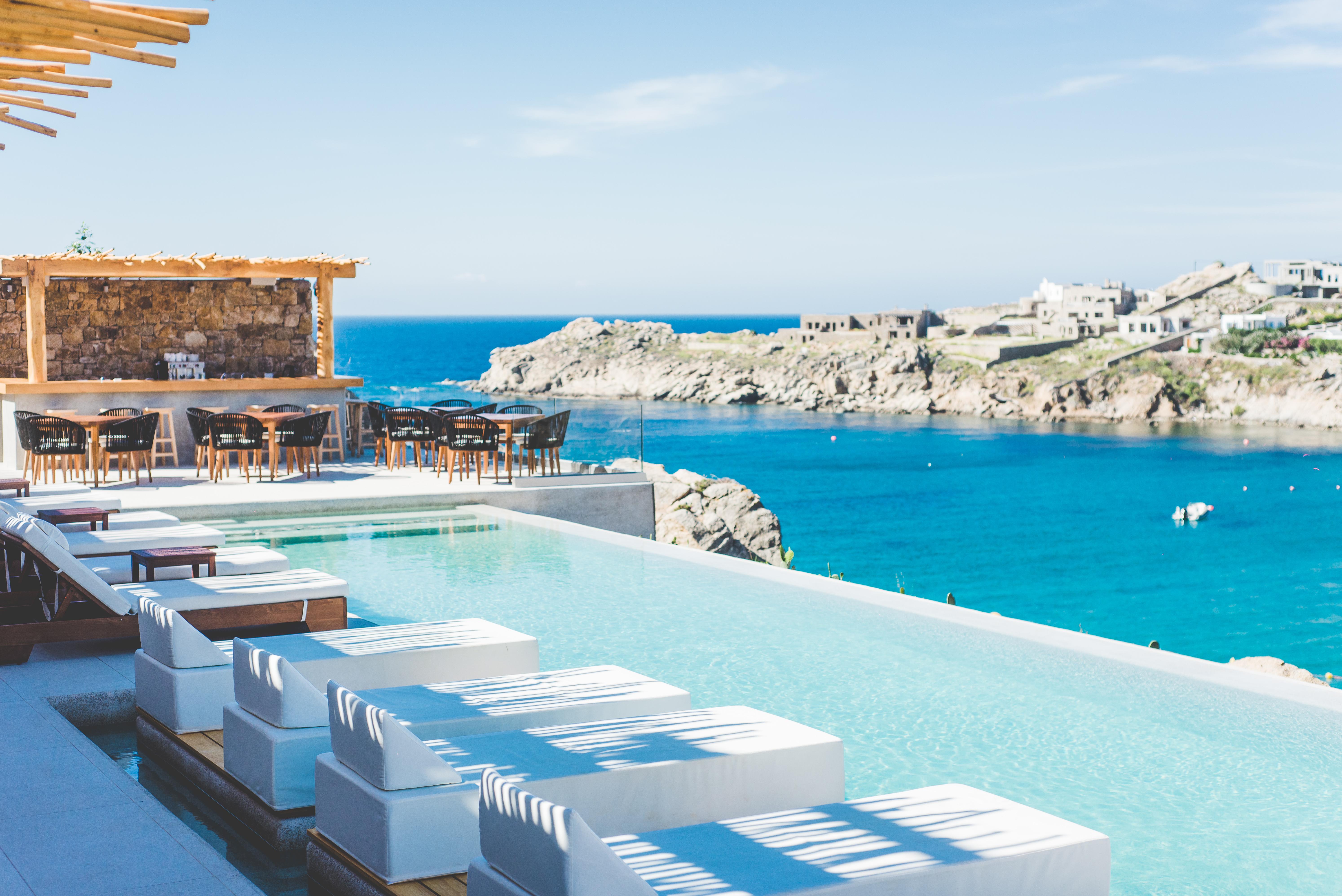 Super Paradise Suites Bagian luar foto