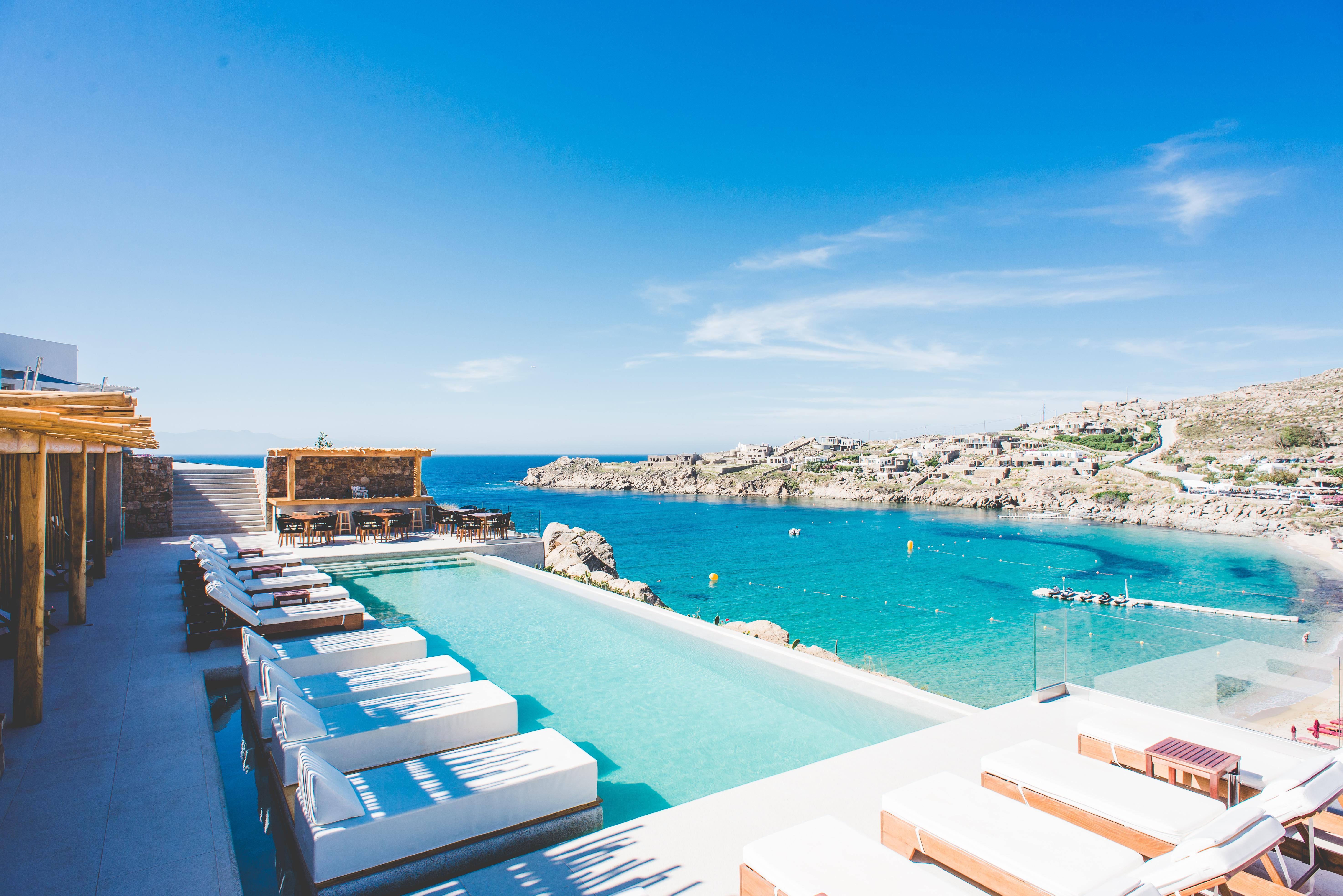 Super Paradise Suites Bagian luar foto