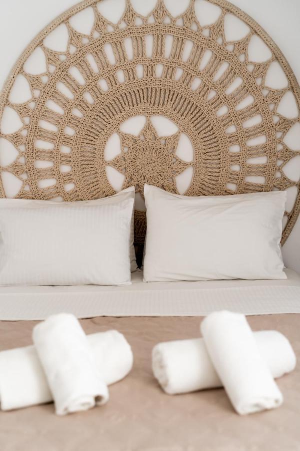 Super Paradise Suites Bagian luar foto