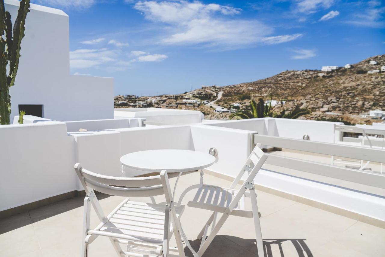Super Paradise Suites Bagian luar foto